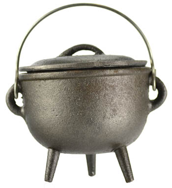 Plain cast iron cauldron 4"