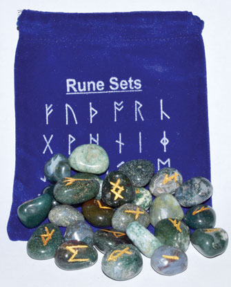 Moss Agate rune set